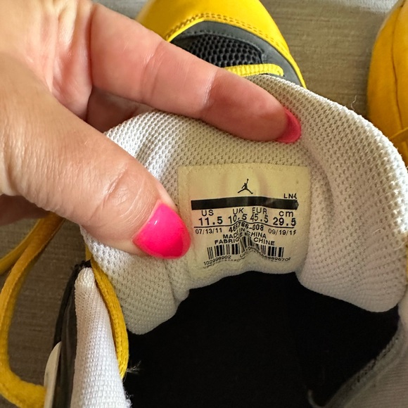 2011 Jordan Melo M8 Sneakers - Picture 3 of 4